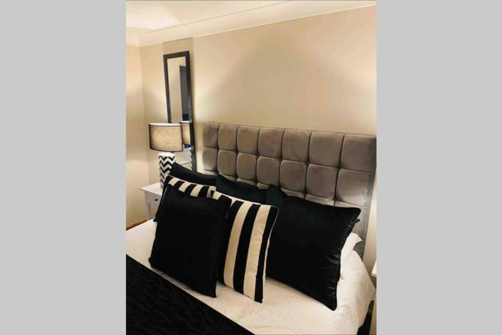 Victoria Retreat Villa Йорк Екстериор снимка